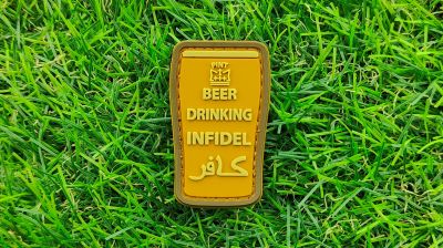 ZO PVC Velcro Patch "Beer Drinking Infidel" (Tan)