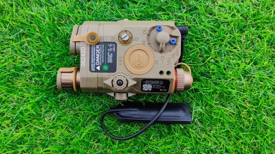 ZO LA-5C UHP Weapon Light with Red/Green Laser (Tan)