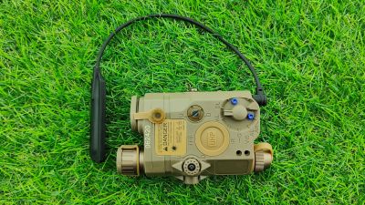 ZO LA-5C UHP Weapon Light with Red/Green Laser (DE)