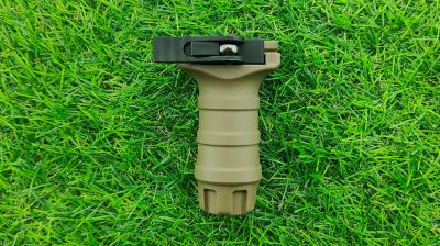 ZO QD Tango Down Short Vertical Grip for RIS (Tan)