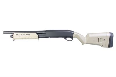 CYMA Spring CM355M Shotgun Full Metal (Black & Tan)